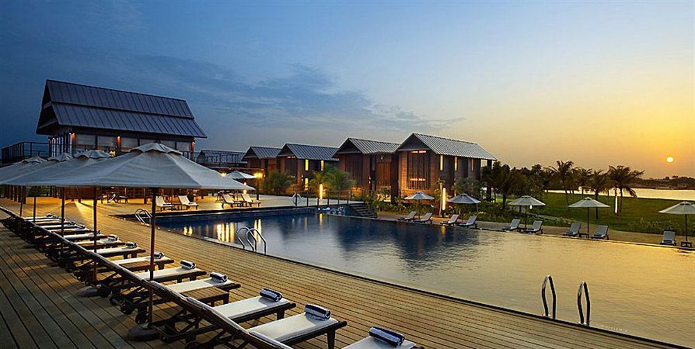 Duyong Marina & Resort Kuala Terengganu Esterno foto